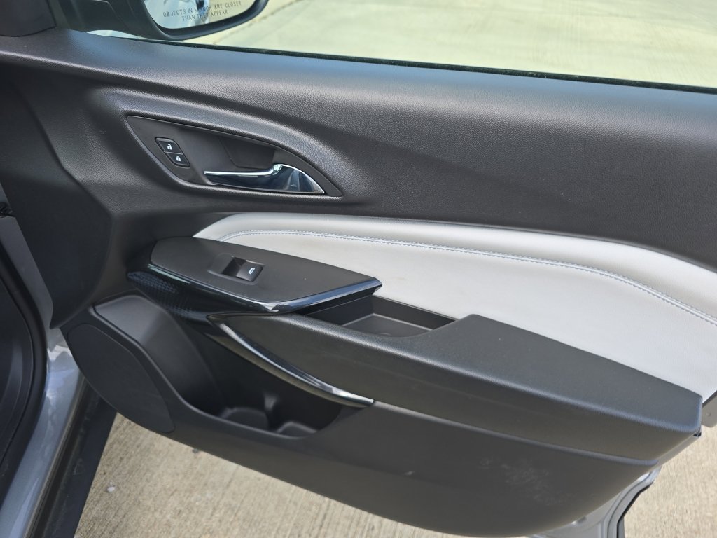 Used 2025 Chevrolet Trax LT image 14