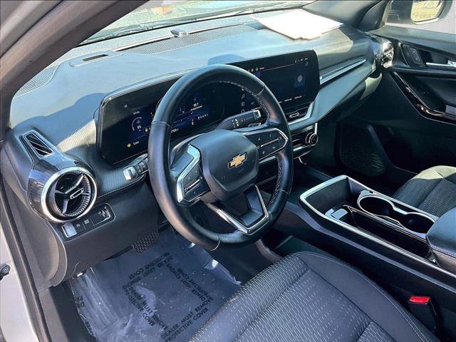 Used 2025 Chevrolet Equinox LT w/ Safety and Technology Package FWD image 14