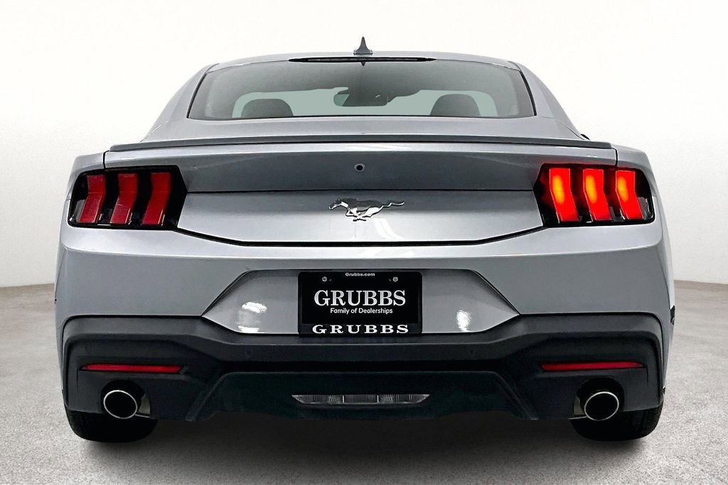 Used 2024 Ford Mustang Premium image 6