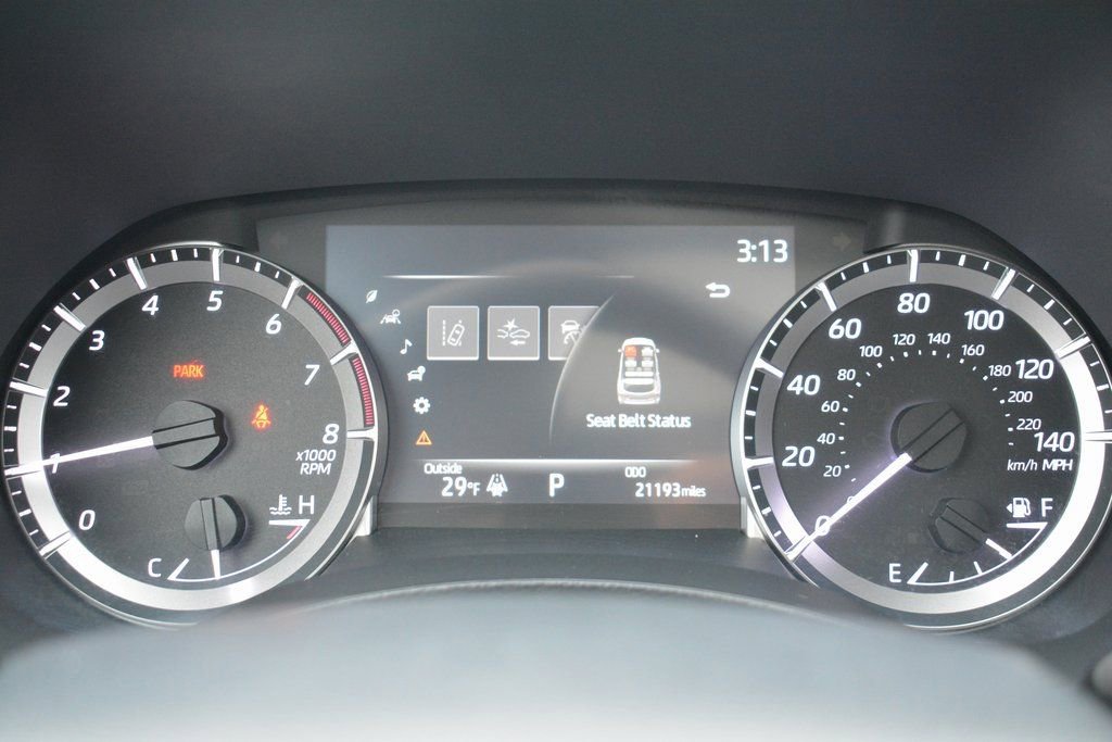 Used 2023 Toyota Highlander XLE image 13