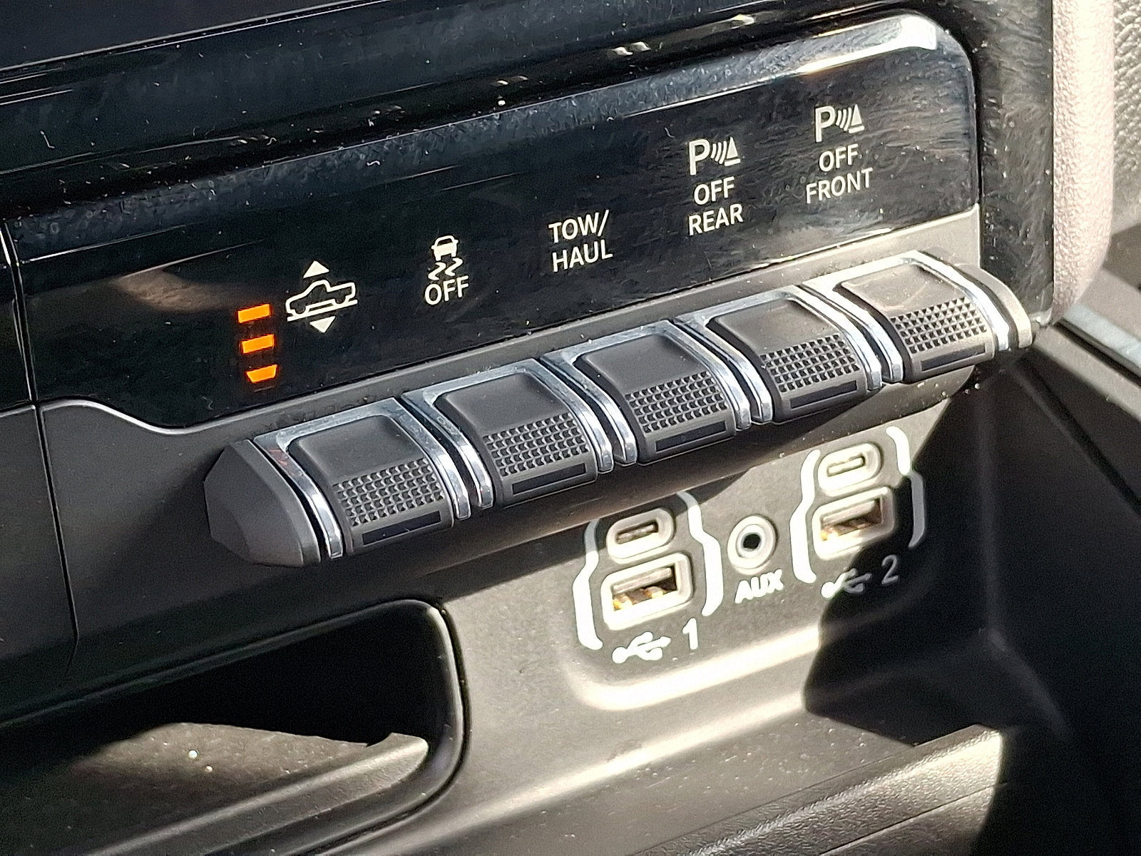 Certified 2023 RAM 1500 Laramie image 25