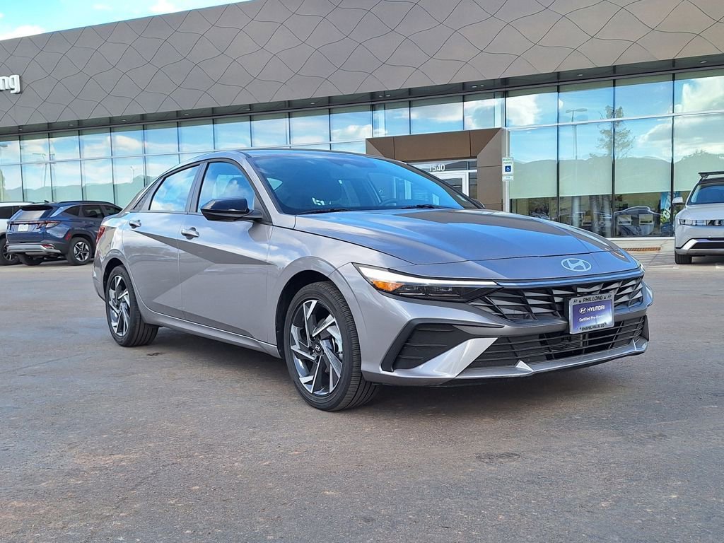 New 2025 Hyundai Elantra SEL