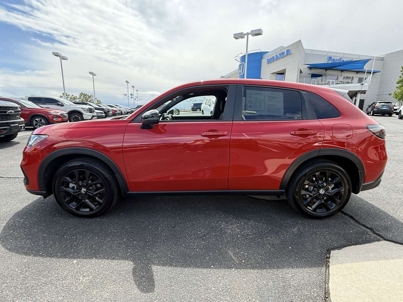 Certified 2025 Honda HR-V Sport image 7
