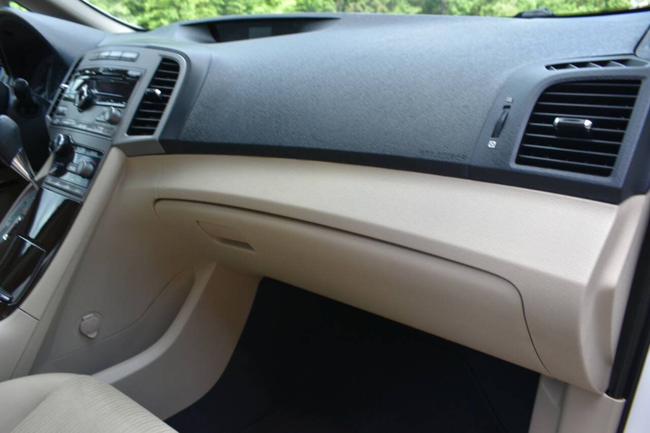 Used 2009 Toyota Venza AWD image 22