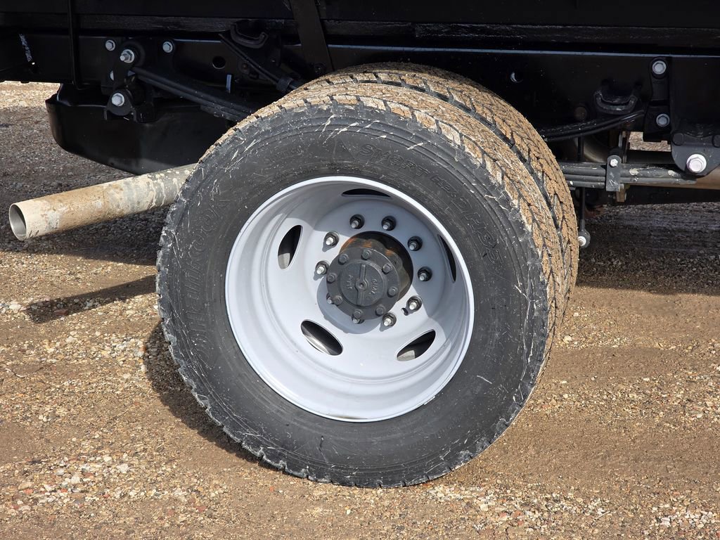 New 2026 Ford F600 4x4 Regular Cab Super Duty w/ XL Chrome Package image 12