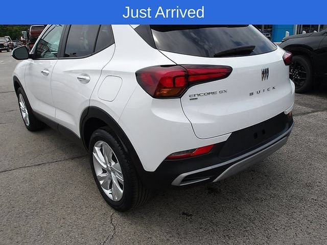Used 2024 Buick Encore GX Preferred w/ Comfort Package AWD/4WD image 5