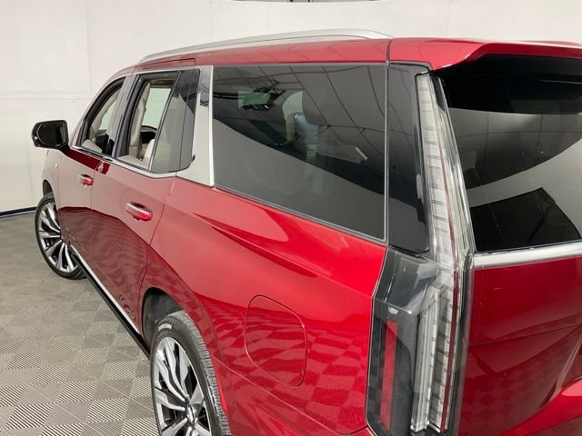 Certified 2025 Cadillac Escalade Premium Luxury Platinum image 36