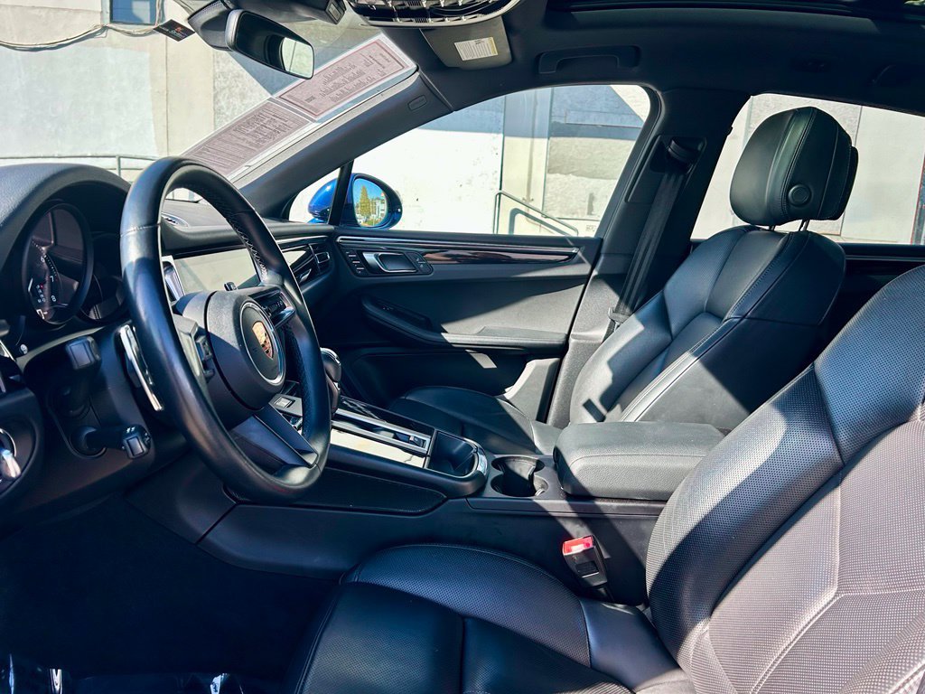 Used 2022 Porsche Macan AWD/4WD image 10