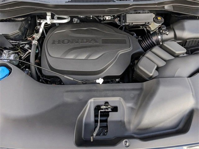 New 2025 Honda Ridgeline Sport image 9