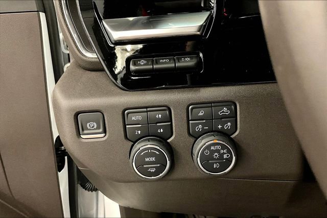 Used 2025 Chevrolet Silverado 2500 LTZ w/ LTZ Convenience Package AWD/4WD image 39
