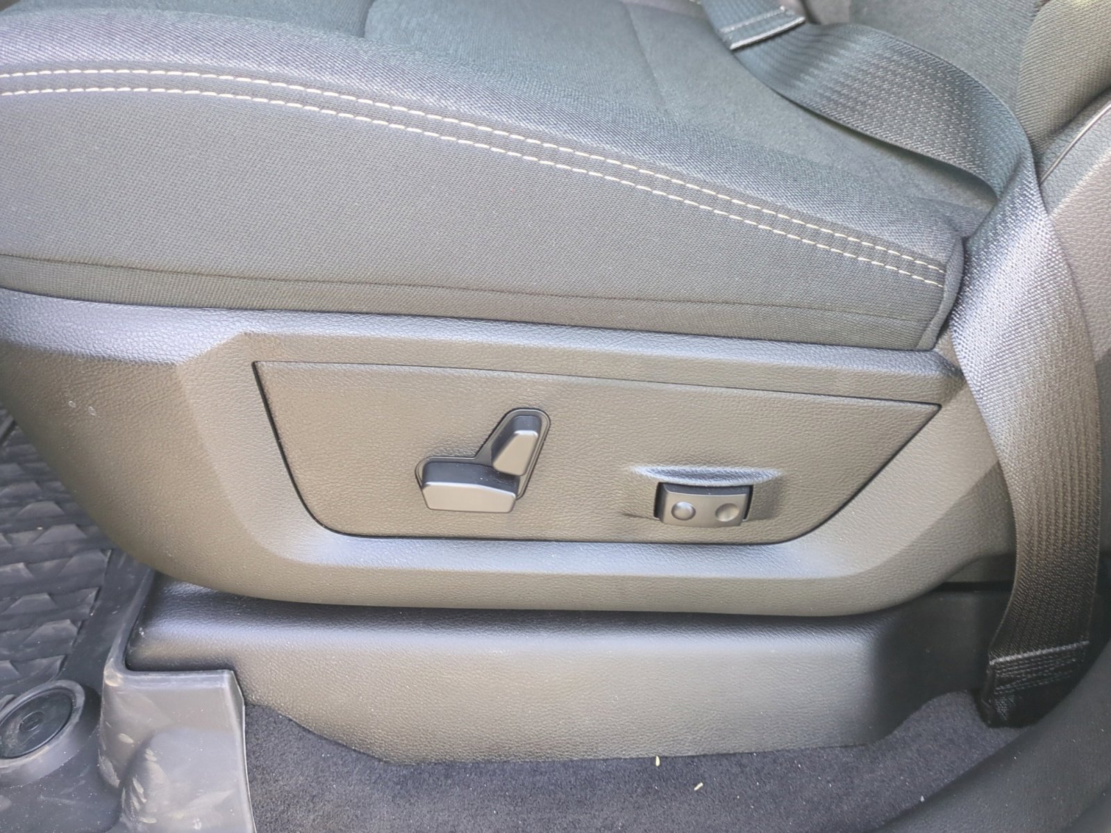 New 2026 RAM 3500 Big Horn image 14