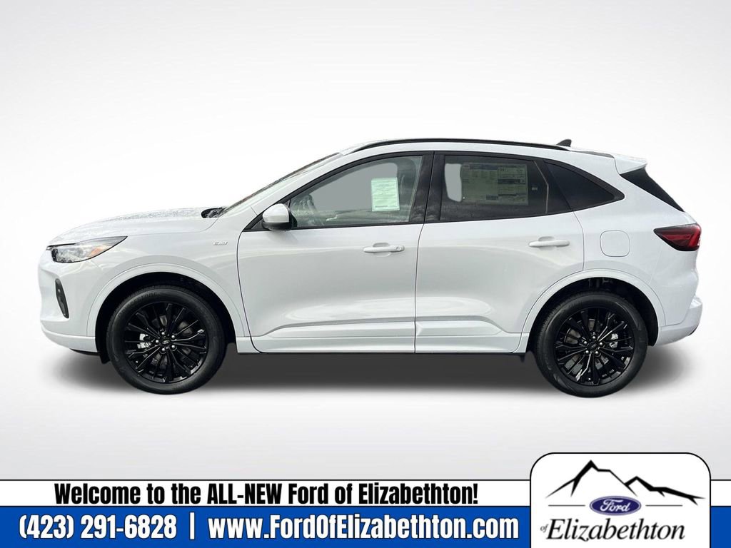 New 2026 Ford Escape ST-Line Elite w/ Class II Trailer Tow Package image 7