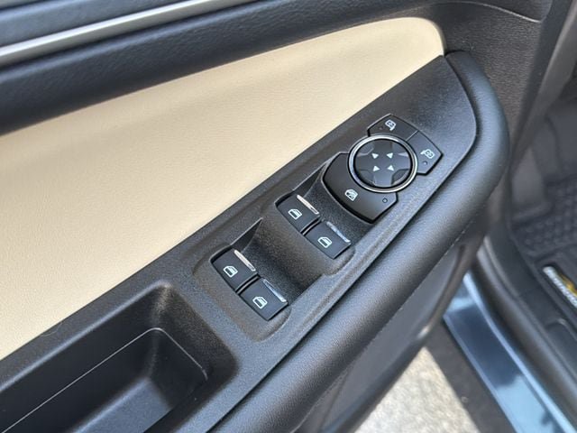 Used 2024 Ford Edge SEL w/ Convenience Package AWD/4WD image 23