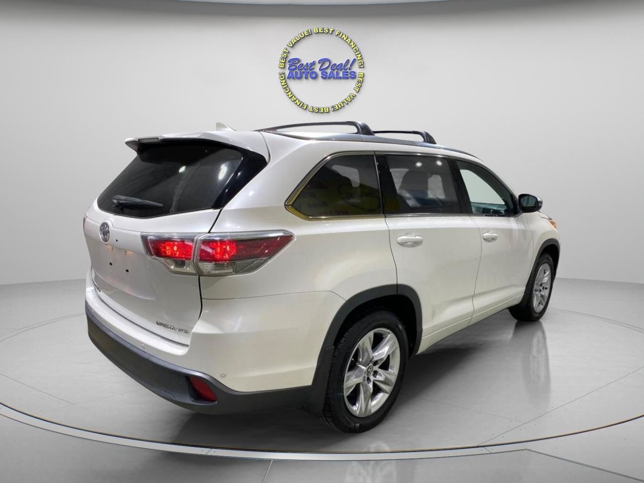 Used 2016 Toyota Highlander Limited Platinum AWD/4WD image 5