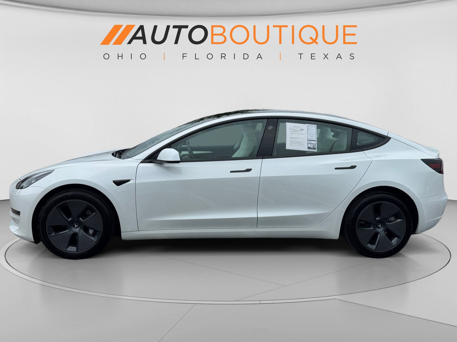 Used 2023 Tesla Model 3 Standard Range RWD image 2