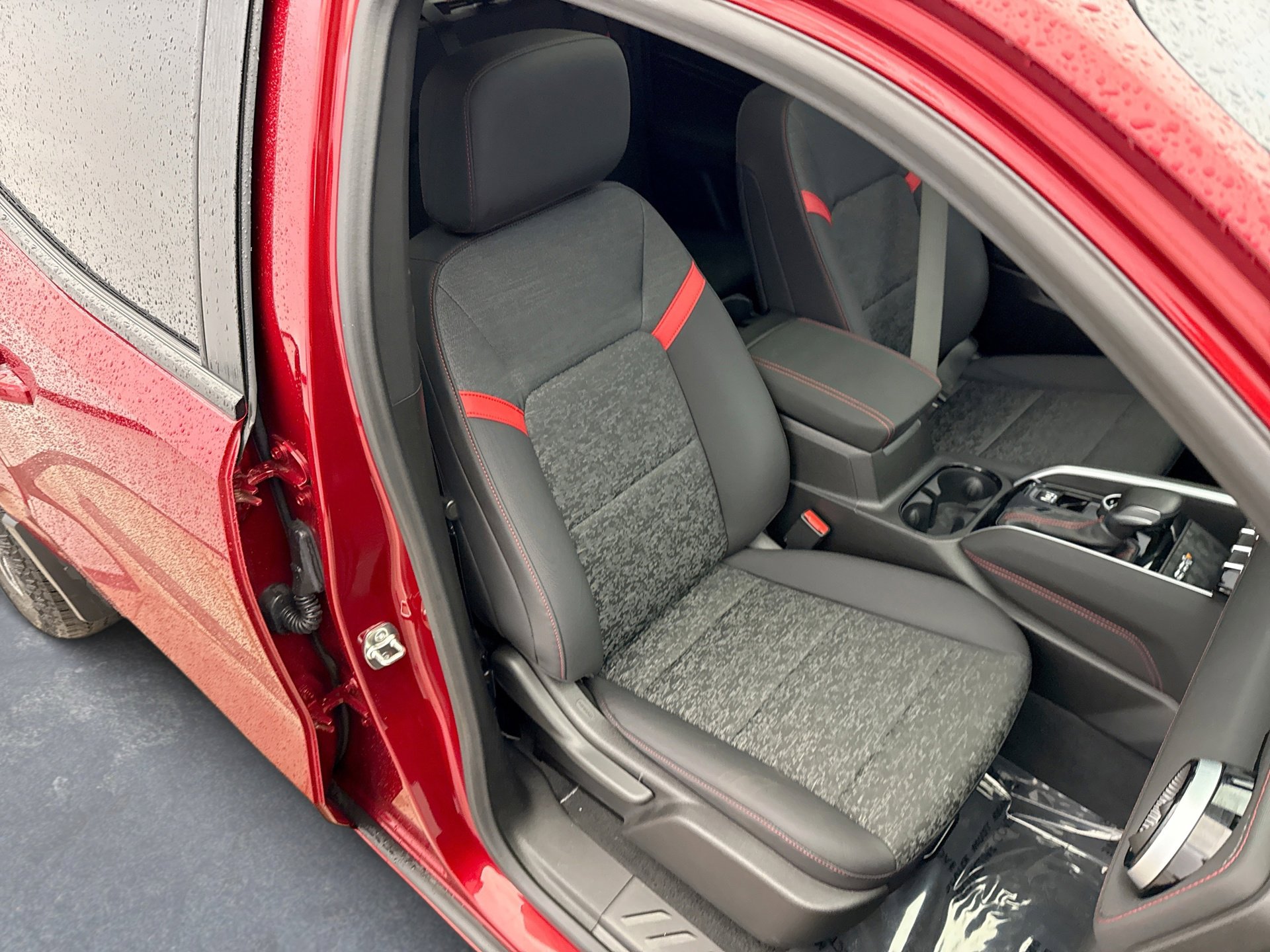 Used 2024 Chevrolet Colorado Z71 w/ Z71 Convenience Package 2 image 16