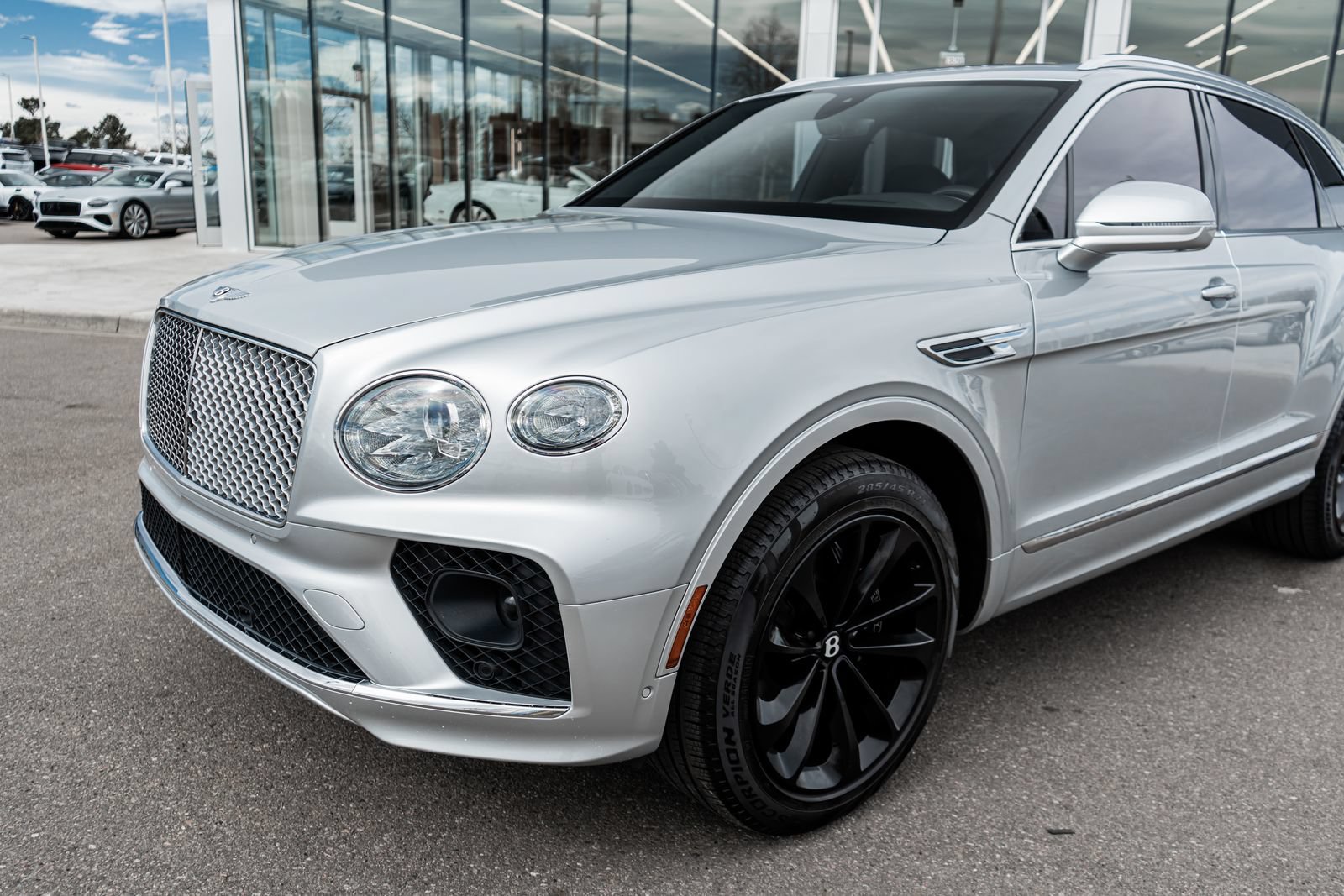 Certified 2023 Bentley Bentayga AWD/4WD image 20