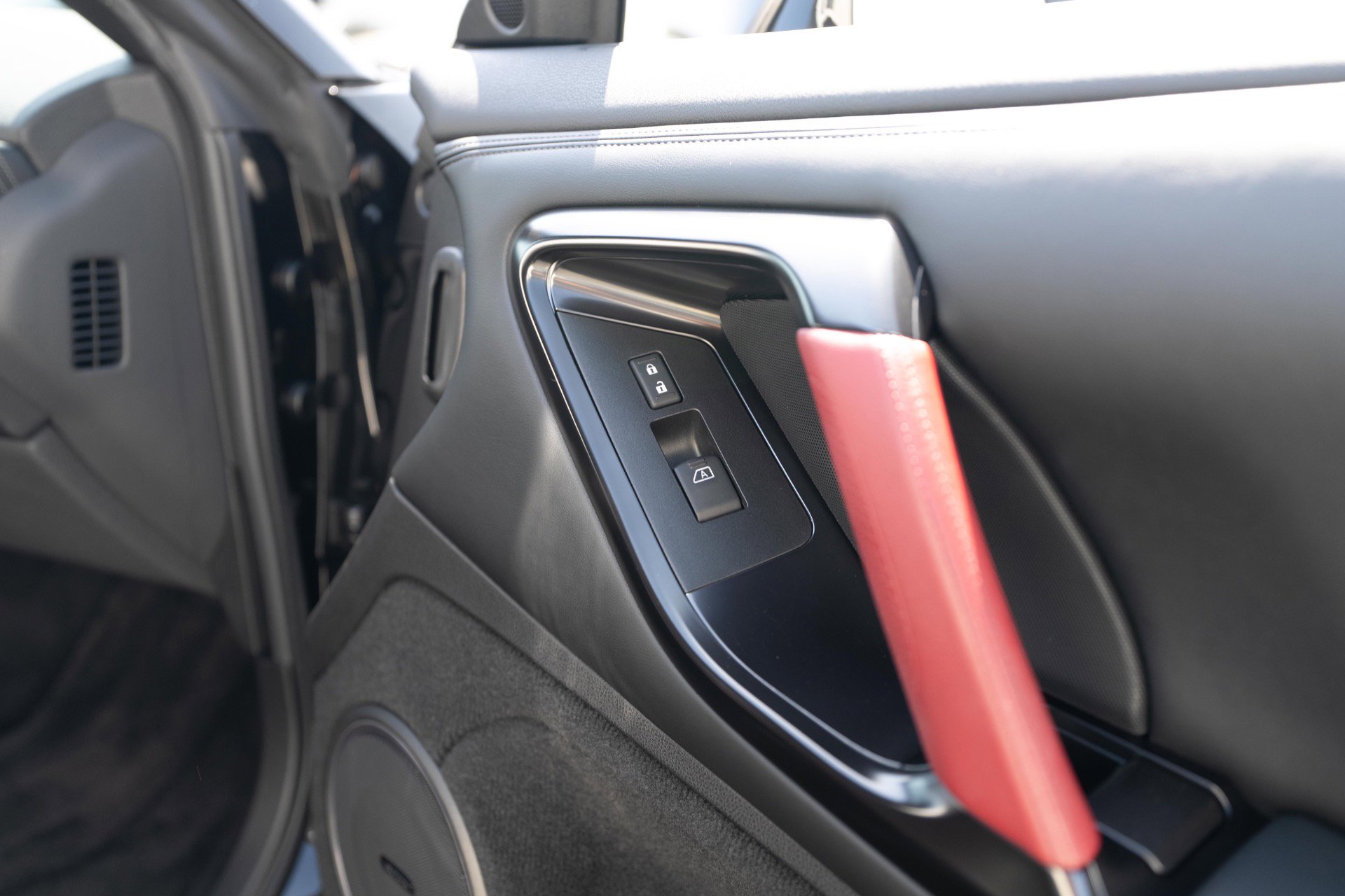 Used 2013 Nissan GT-R Black Edition AWD/4WD image 81