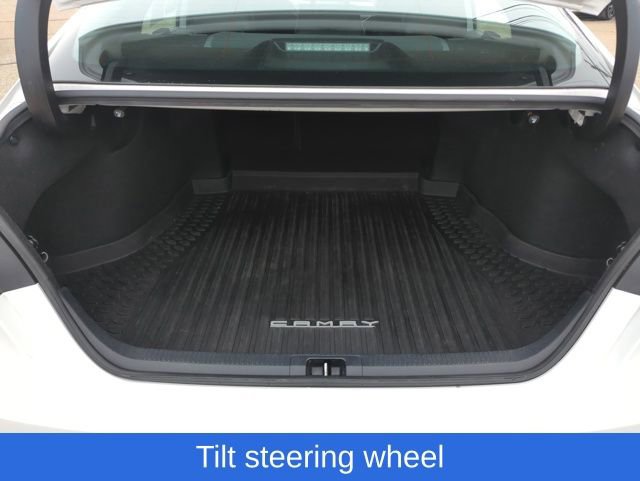 Used 2022 Toyota Camry XSE image 26