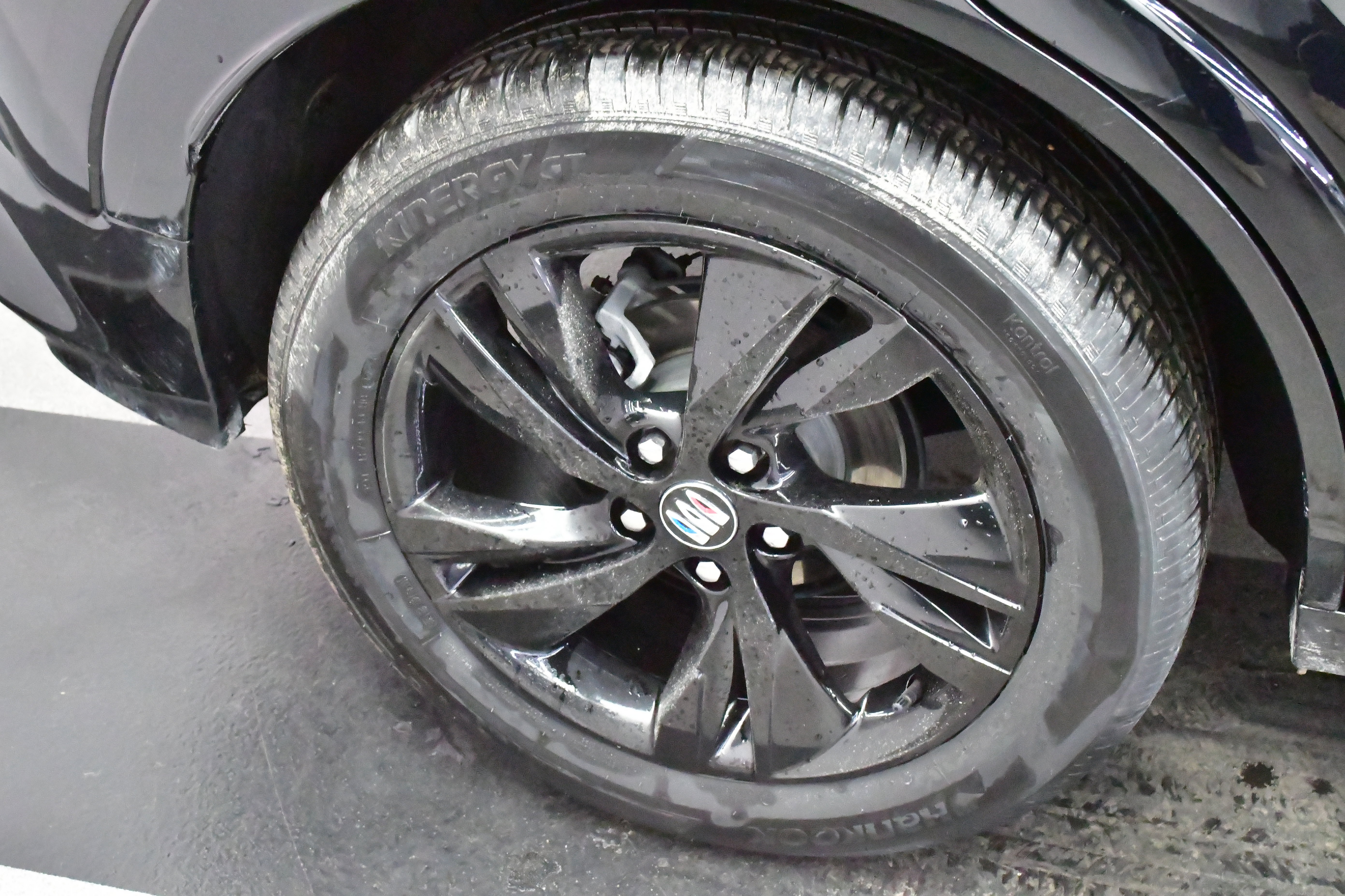 Used 2023 Buick Encore GX Select w/ Sport Touring Package image 52