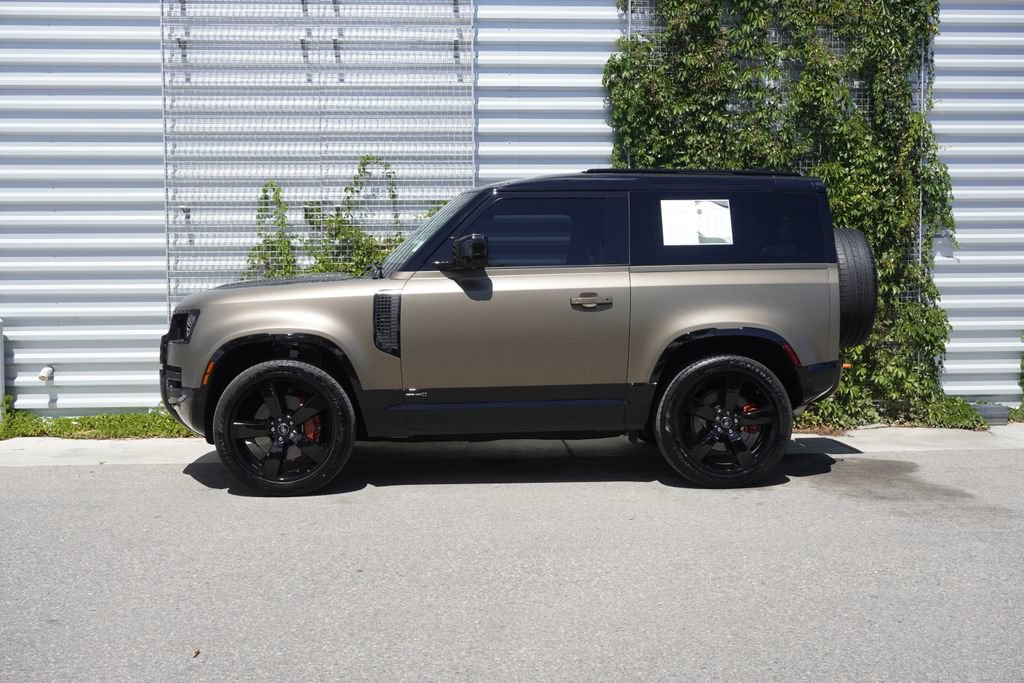Used 2023 Land Rover Defender 90 X AWD/4WD image 8