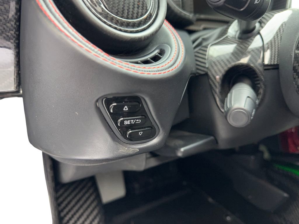 Used 2018 Alfa Romeo 4C Spider RWD image 39
