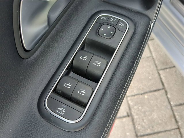 Used 2025 Mercedes-Benz CLA 250 image 17