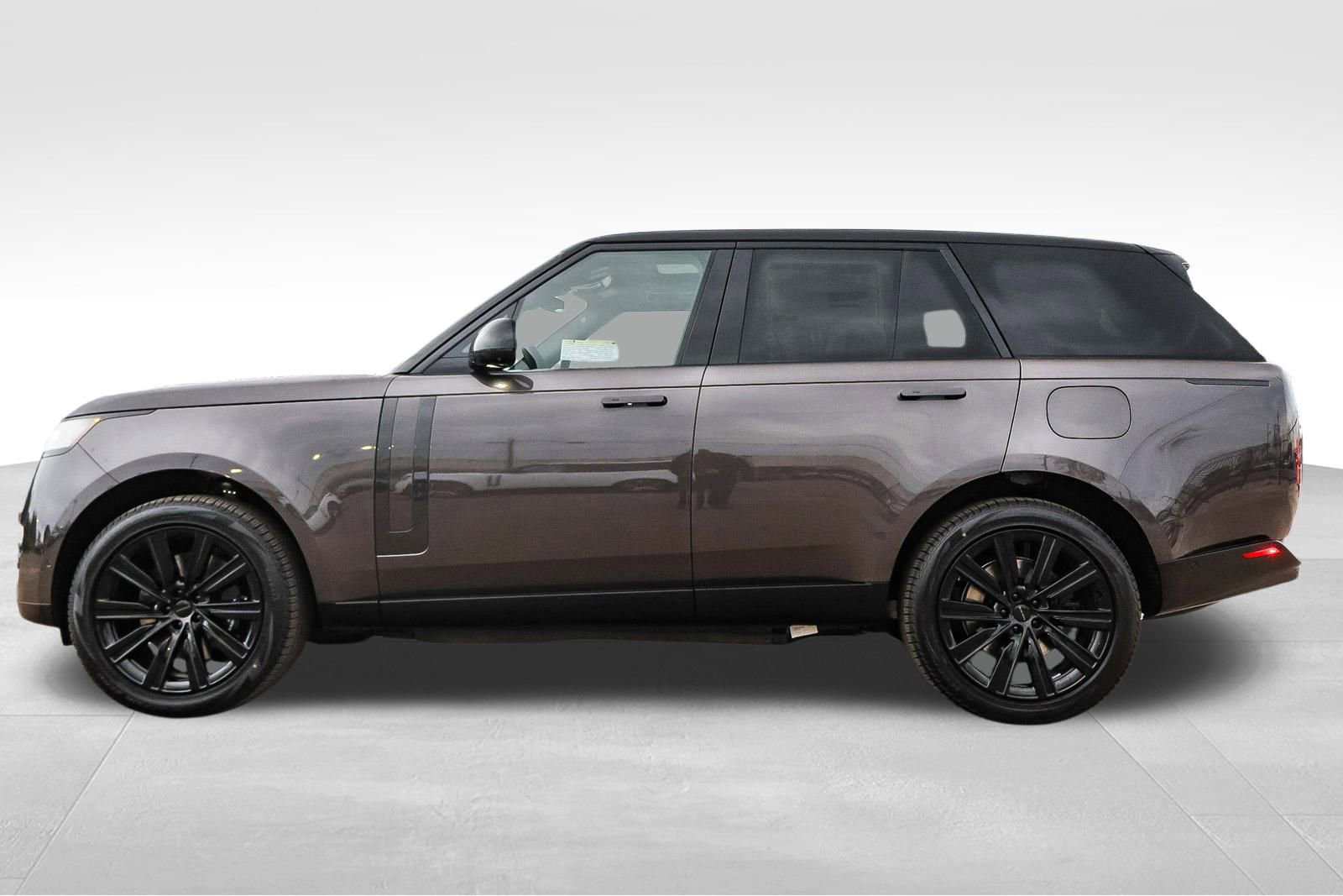 New 2026 Land Rover Range Rover SE image 8