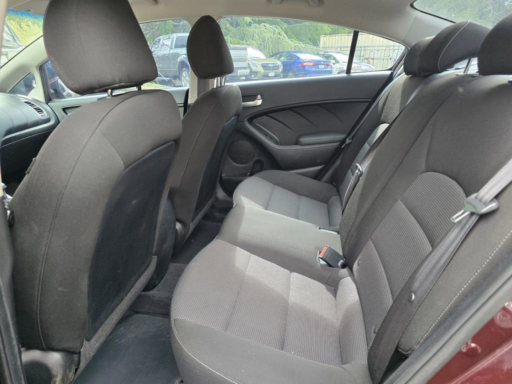 Used 2017 Kia Forte LX FWD image 11