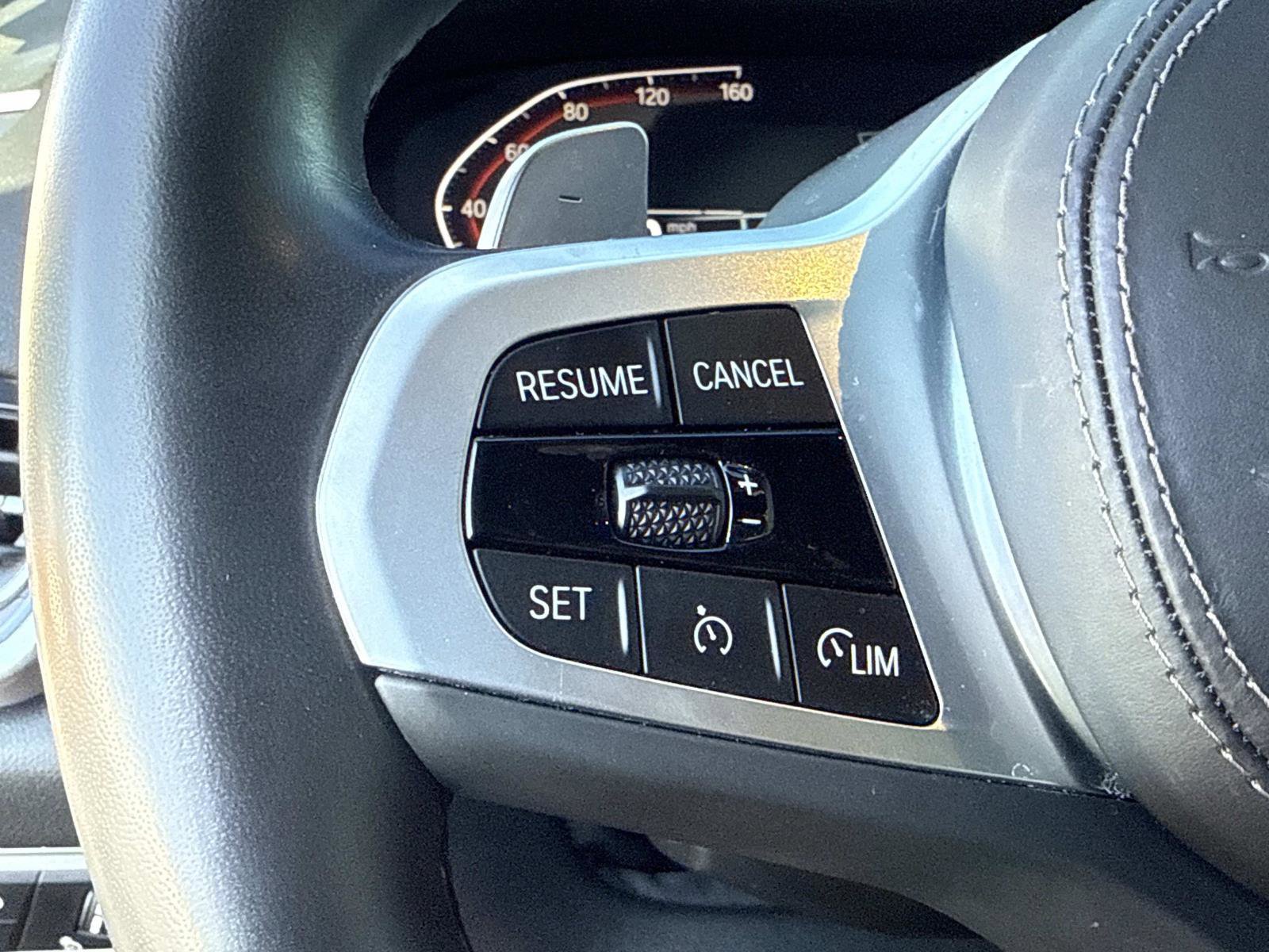 Used 2023 BMW X6 xDrive40i w/ M Sport Package AWD/4WD image 34