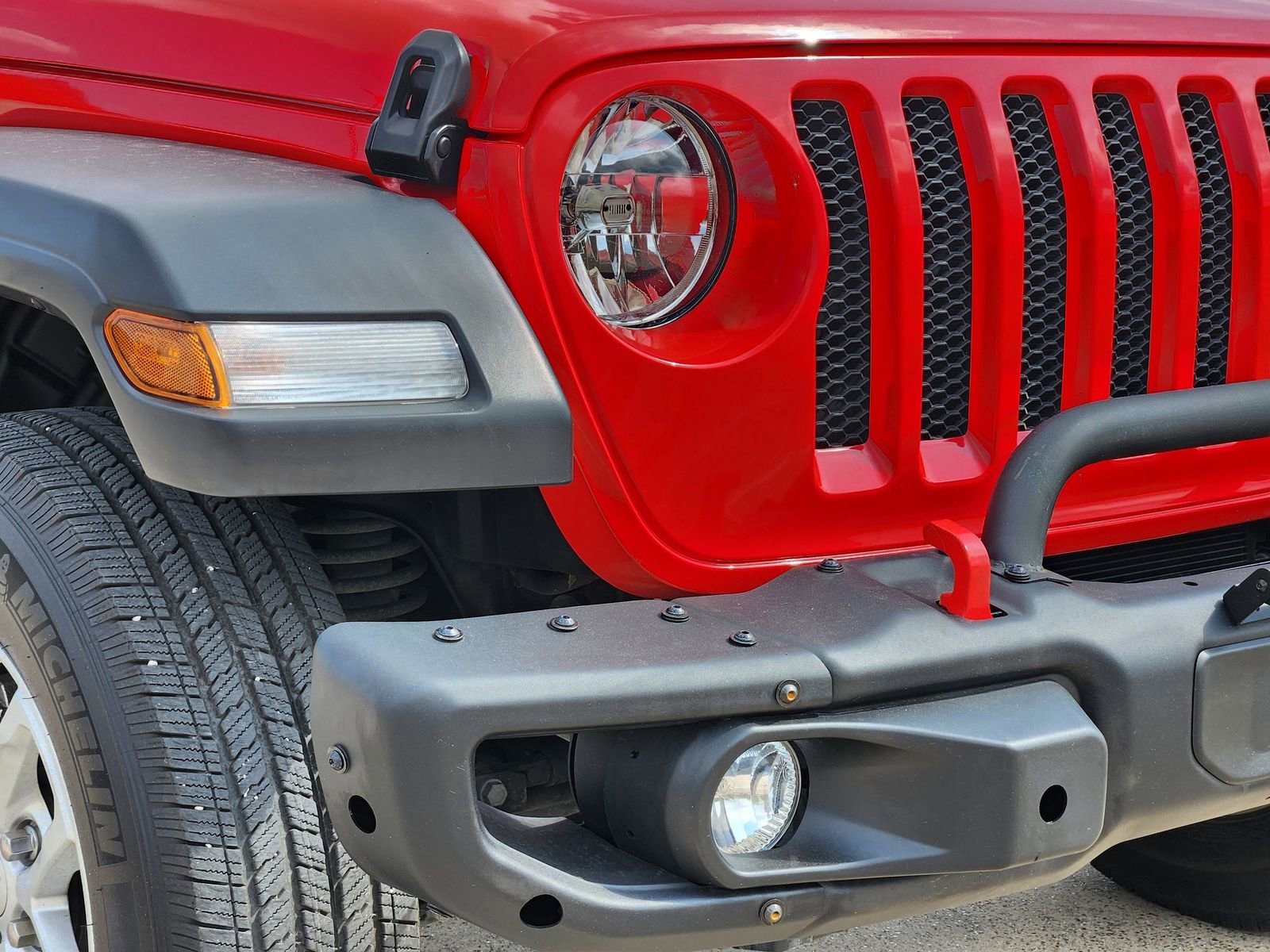Used 2023 Jeep Wrangler Sport AWD/4WD image 9