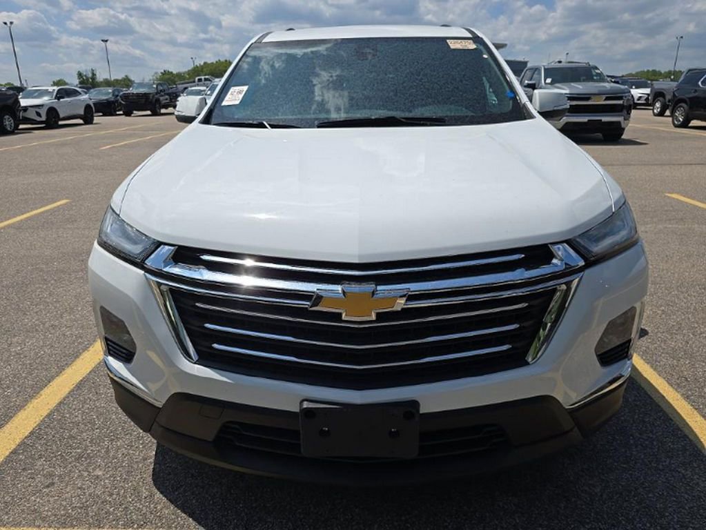 Used 2023 Chevrolet Traverse LT w/ LPO, Floor Liner Package AWD/4WD image 3