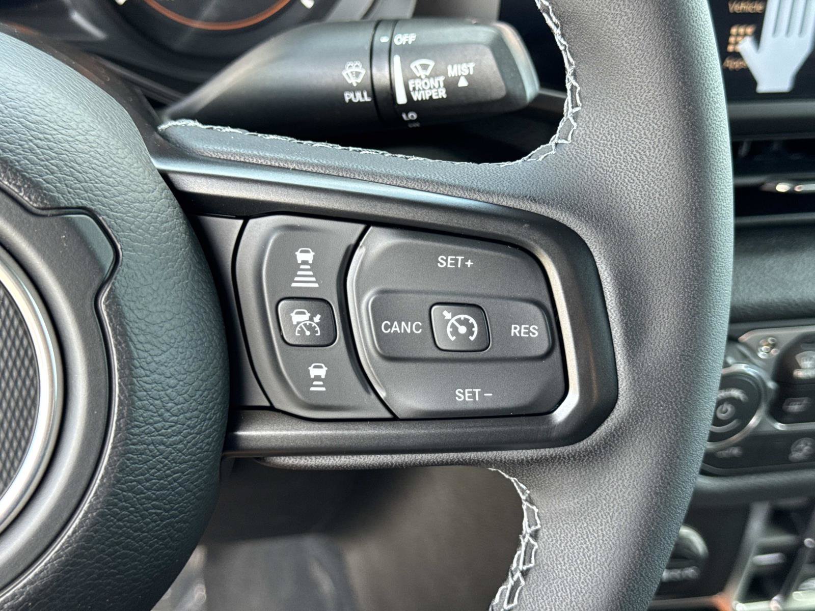 New 2026 Jeep Gladiator Sport AWD/4WD image 9