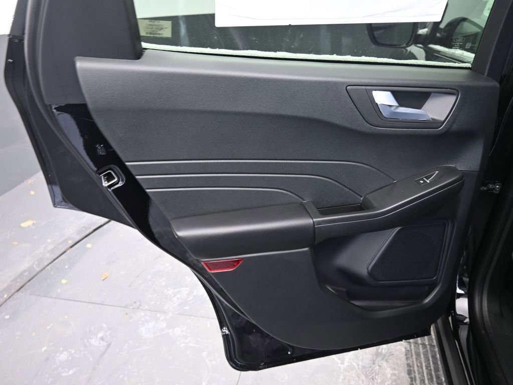 New 2026 Ford Escape SE image 34