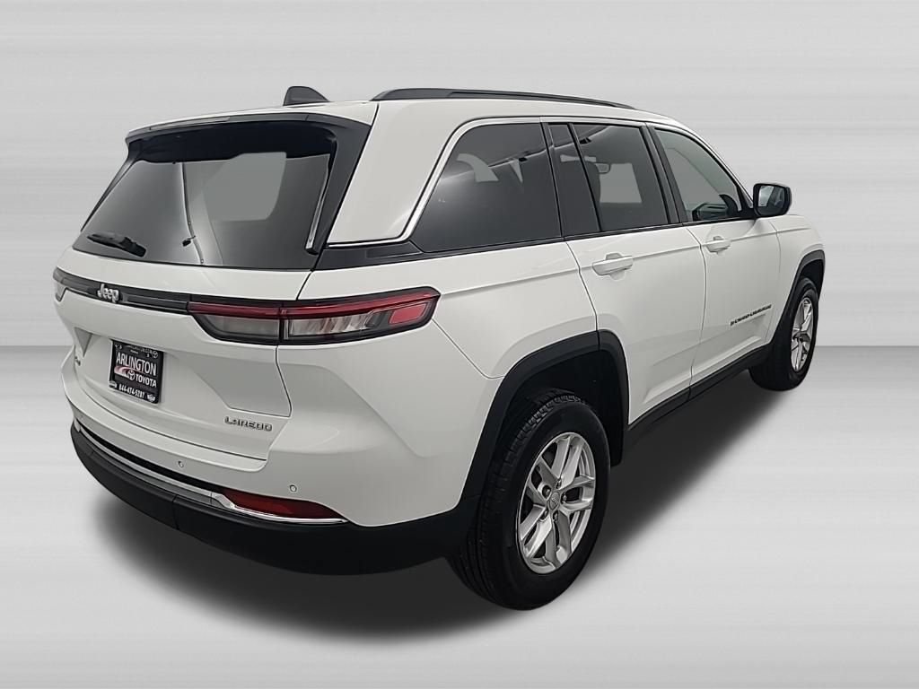Used 2024 Jeep Grand Cherokee Laredo X AWD/4WD image 4