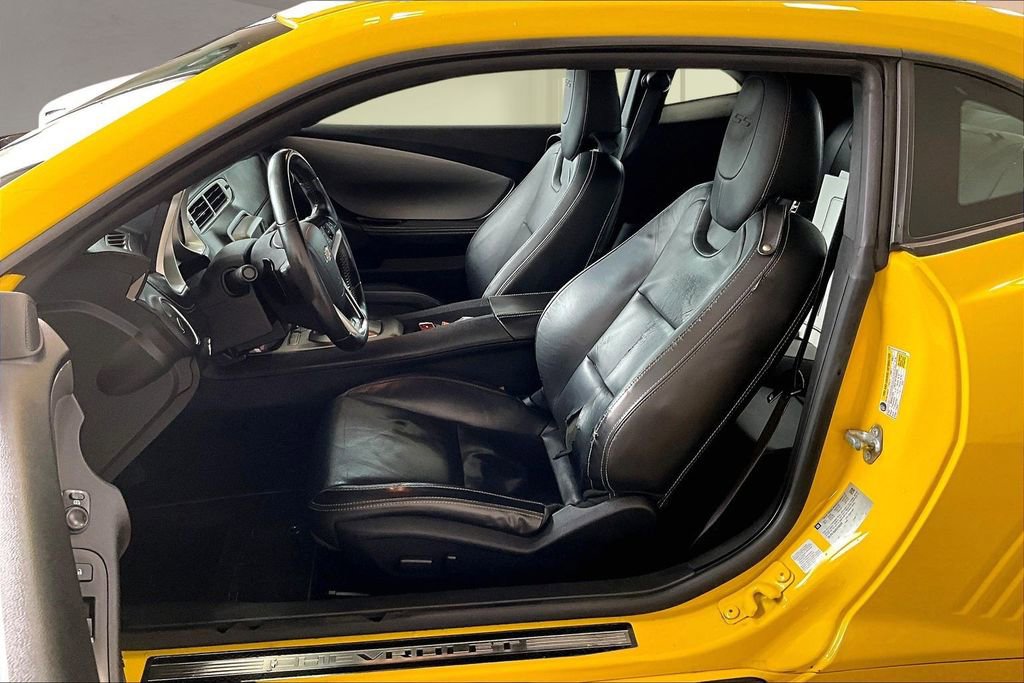 Used 2014 Chevrolet Camaro SS w/ RS Package RWD image 26