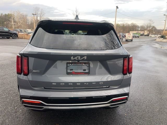 Used 2022 Kia Sorento SX image 4