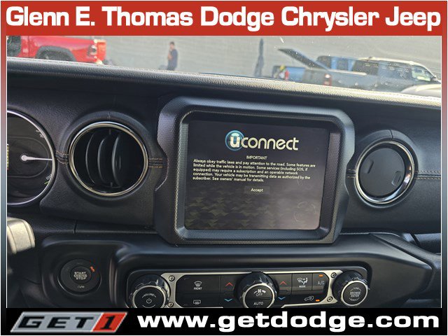 Used 2023 Jeep Wrangler Sahara image 15