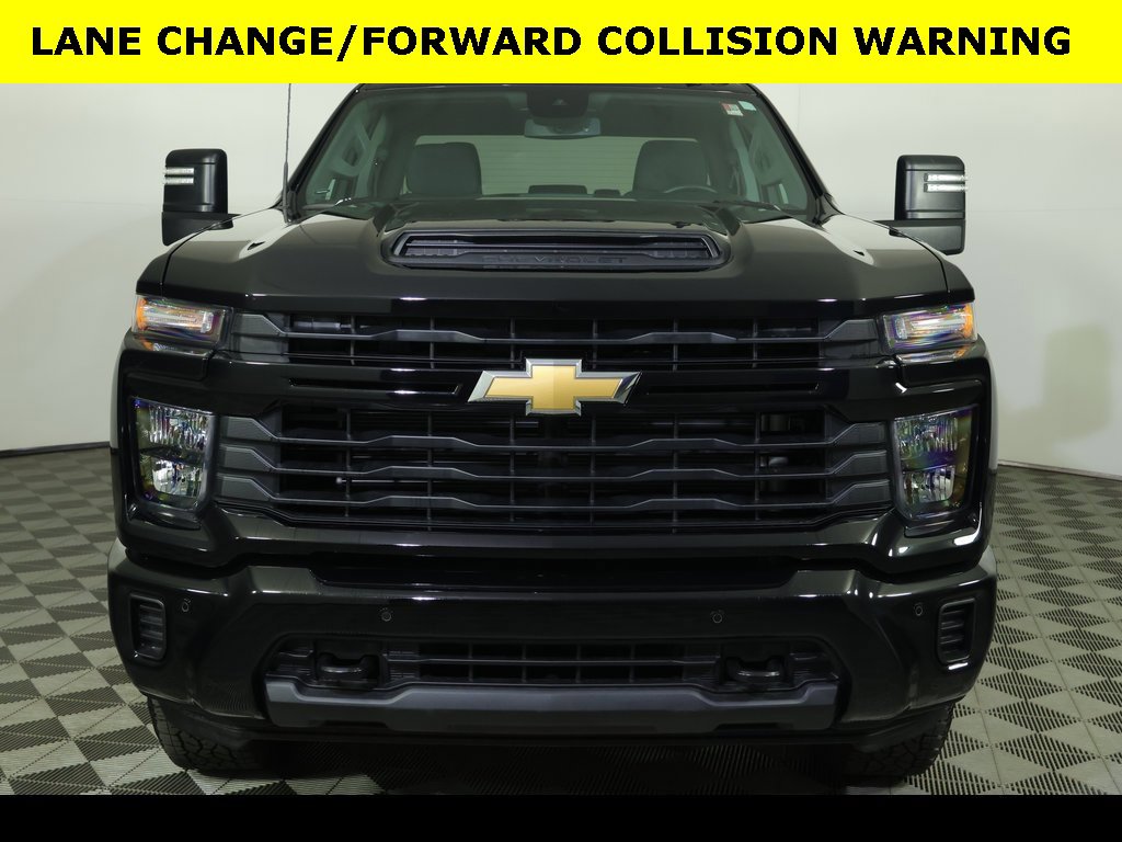 Used 2025 Chevrolet Silverado 2500 Custom w/ Custom Value Package image 10