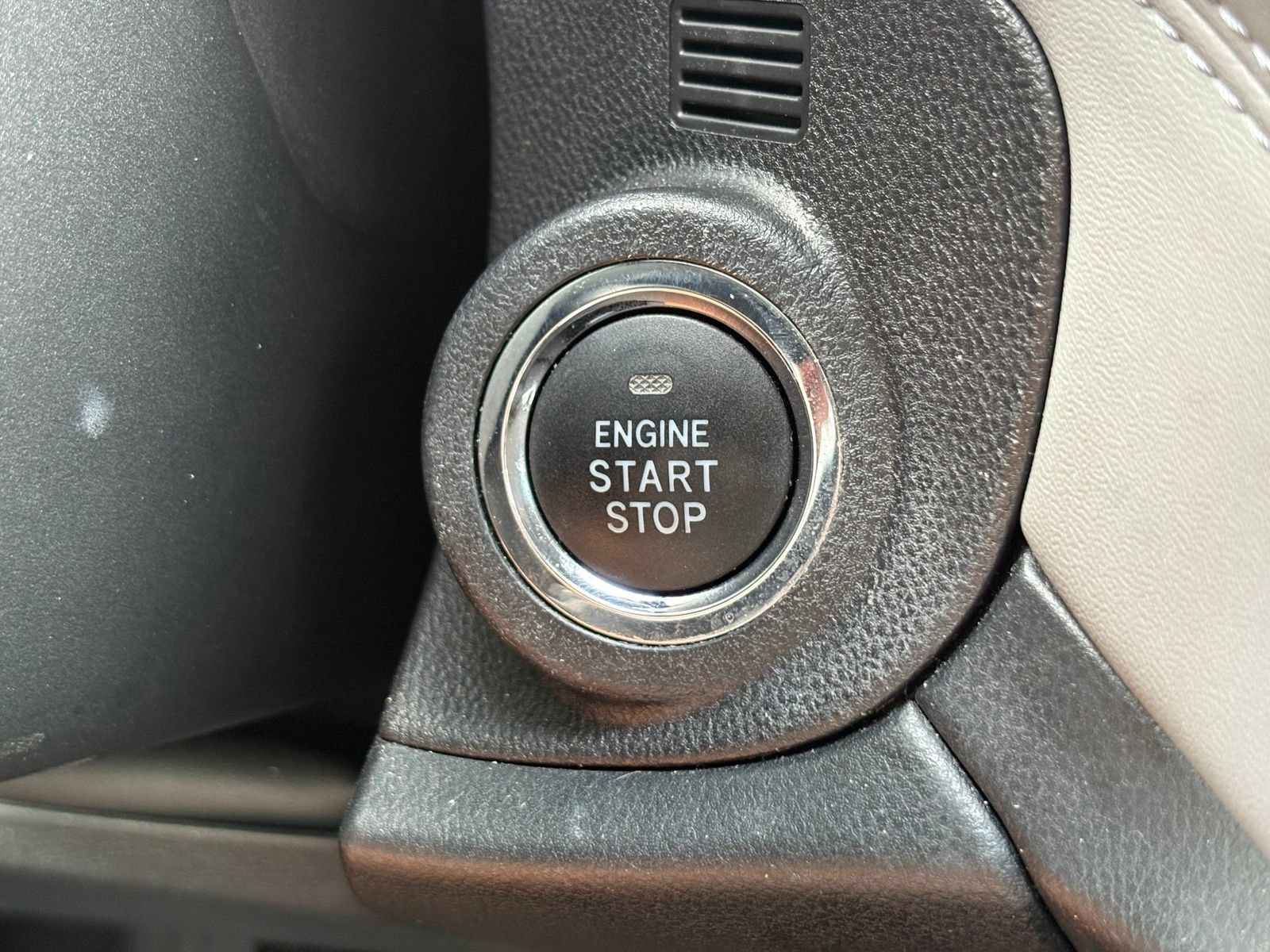 Certified 2024 Subaru Outback Limited XT AWD/4WD image 18