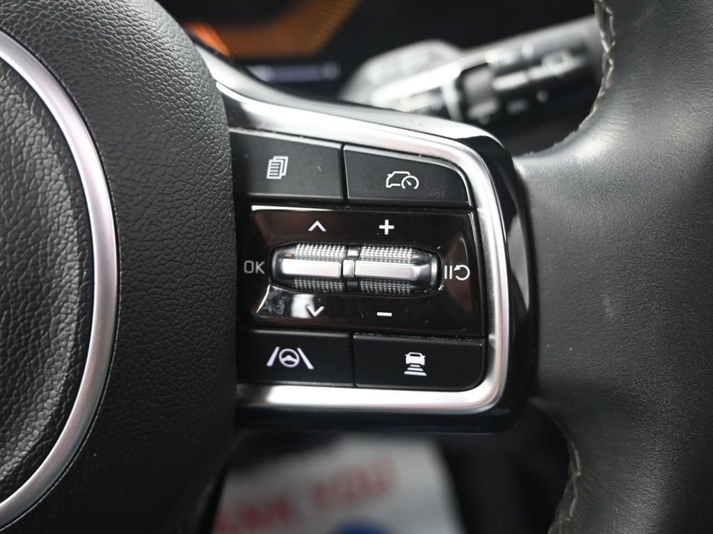 Certified 2024 Kia Sorento EX w/ Panoramic Sunroof Package image 27