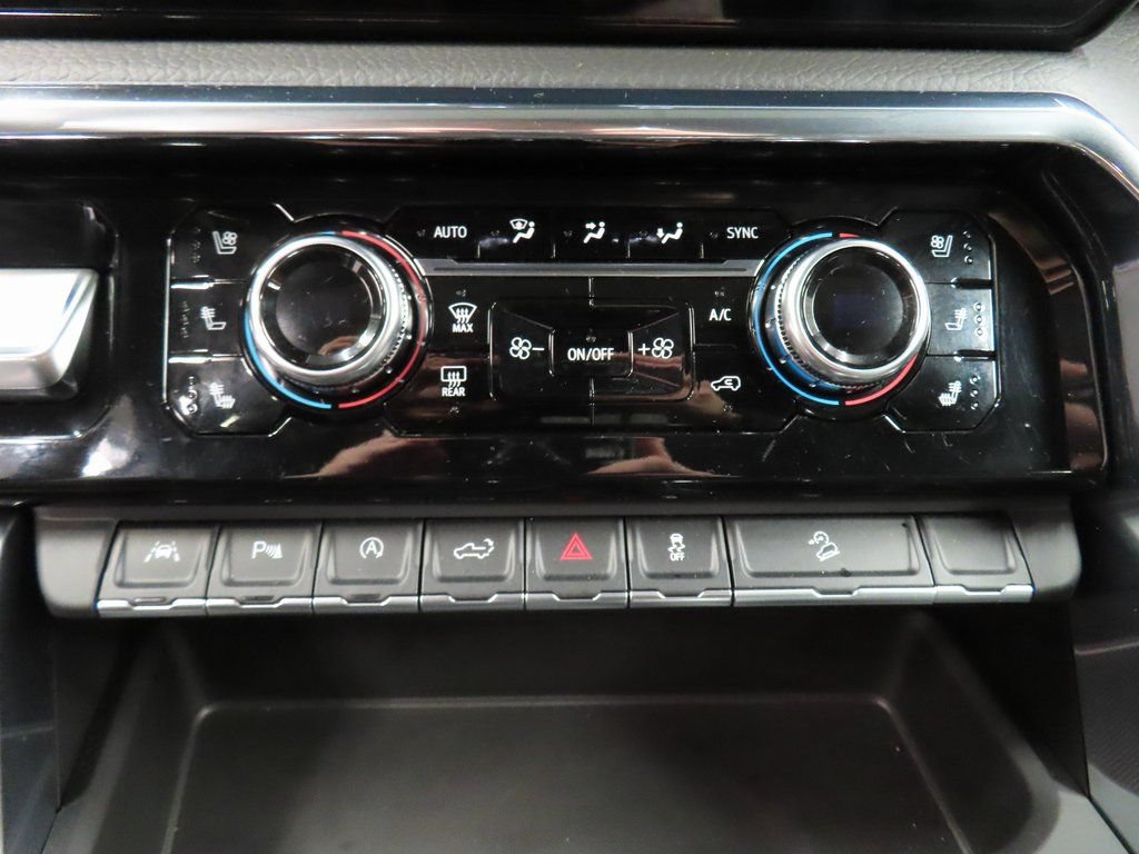 Used 2025 GMC Sierra 1500 Denali AWD/4WD image 50