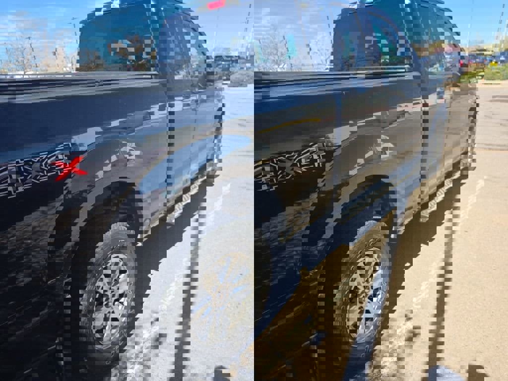 Used 2018 Ford F150 XLT image 4