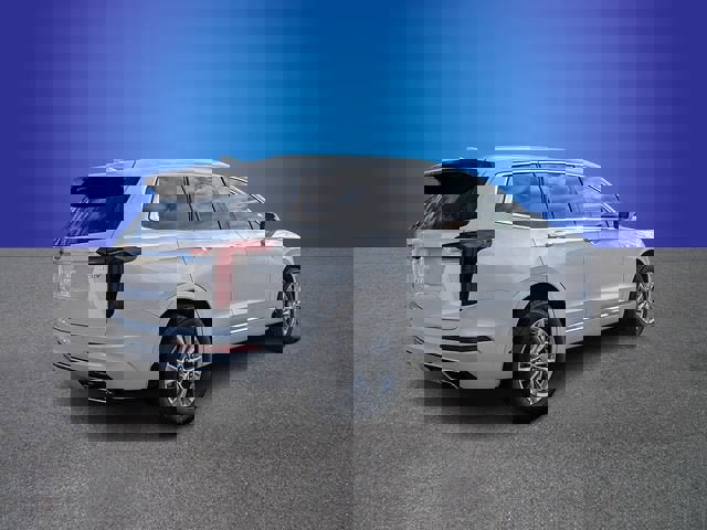 New 2025 Cadillac XT6 Luxury image 5