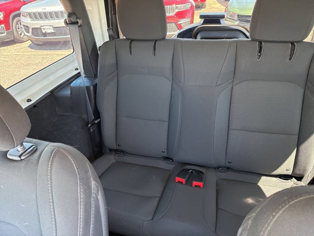 Used 2019 Jeep Wrangler Sport AWD/4WD image 24