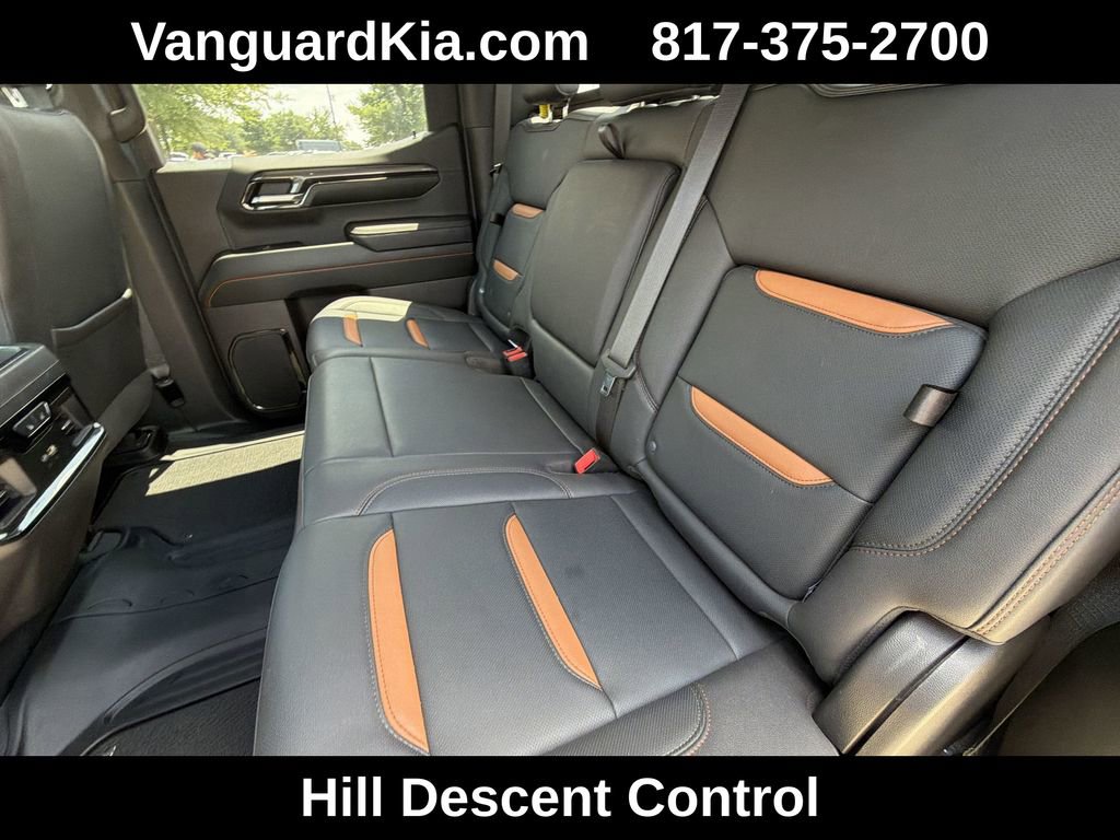 Used 2024 GMC Sierra 1500 AT4 w/ Technology Package AWD/4WD image 29