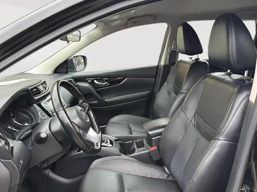 Used 2022 Nissan Rogue Sport SL AWD/4WD image 8