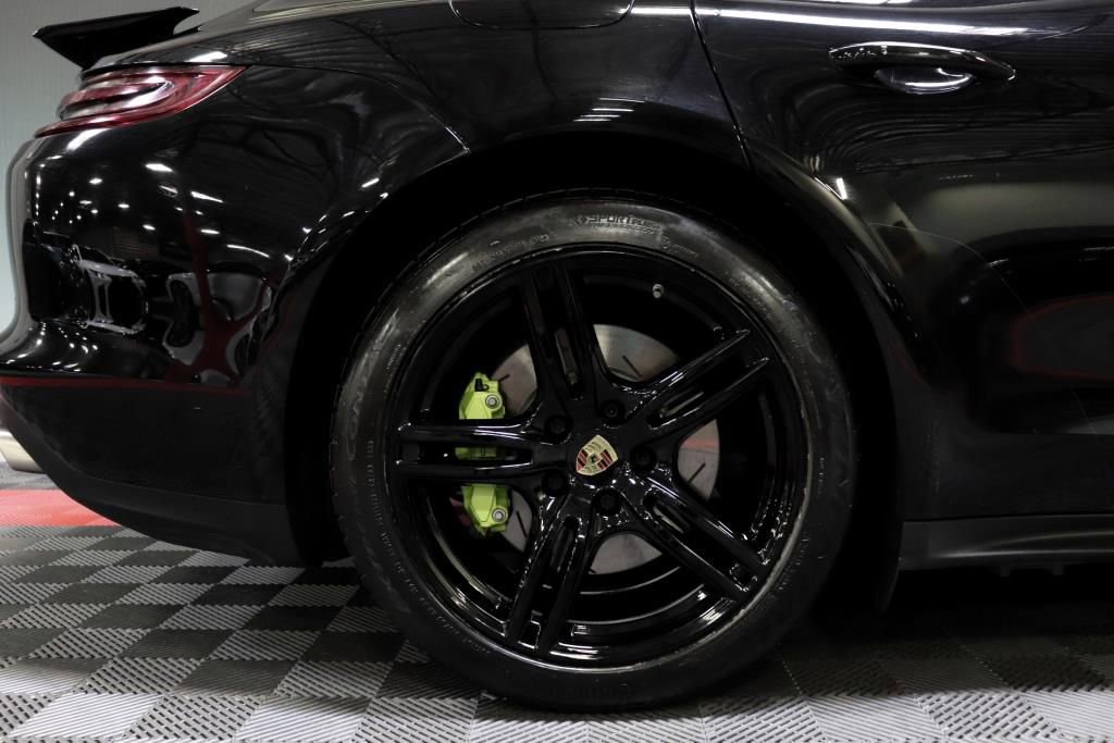 Used 2018 Porsche Panamera 4 image 78