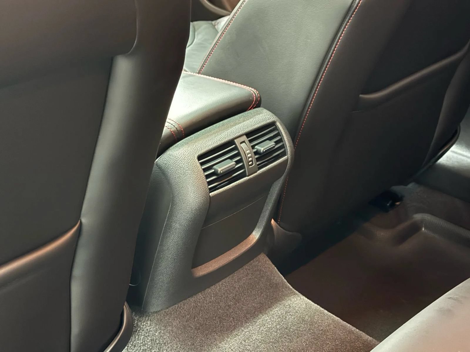 Used 2017 Chevrolet SS RWD image 27