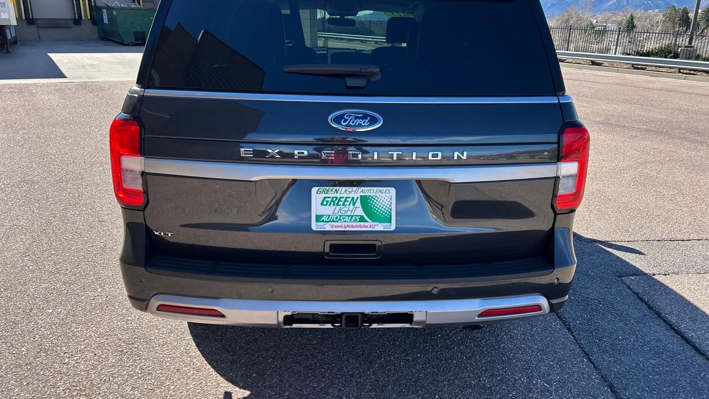 Used 2023 Ford Expedition XLT AWD/4WD image 14